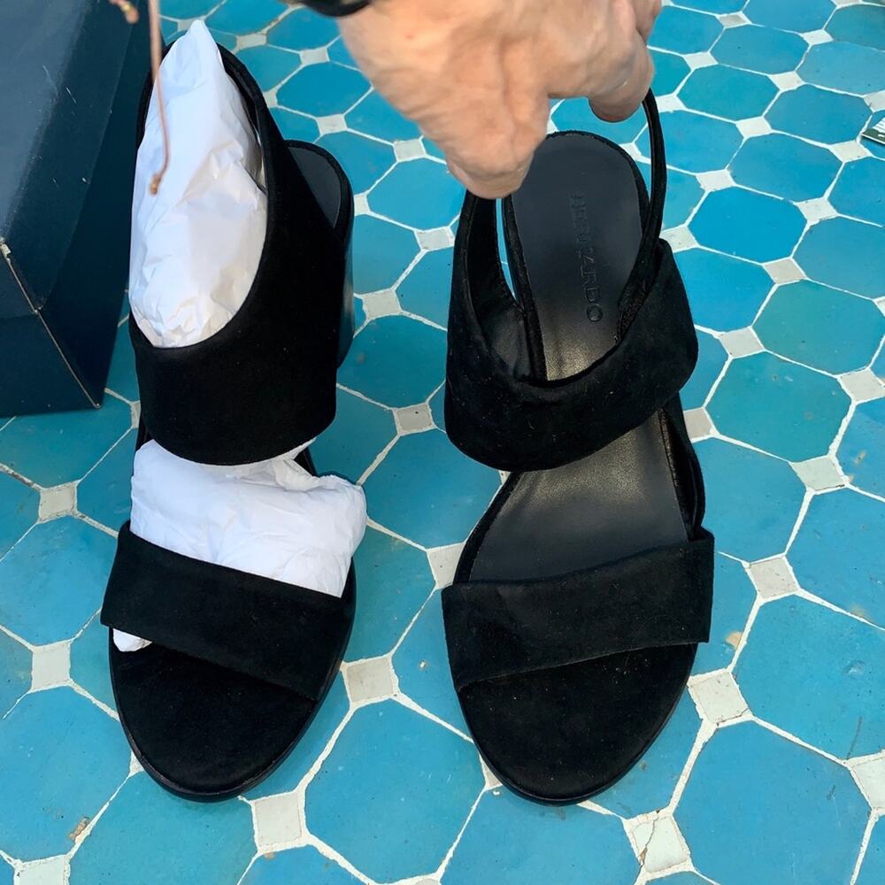 NEW IN BOX BERNARDO BLACK SUEDE HIGH HEEL SANDALS 8 - Picture 10 of 11
